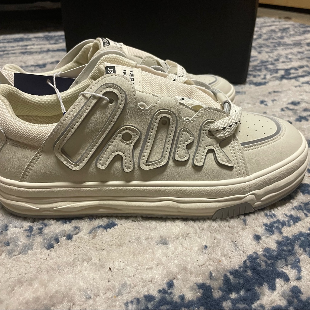 Brand New With Box Size 10 Us 43 Eu